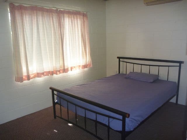 37 Winkworth Street, BUNGALOW QLD 4870, Bungalow - Thumbnail 7