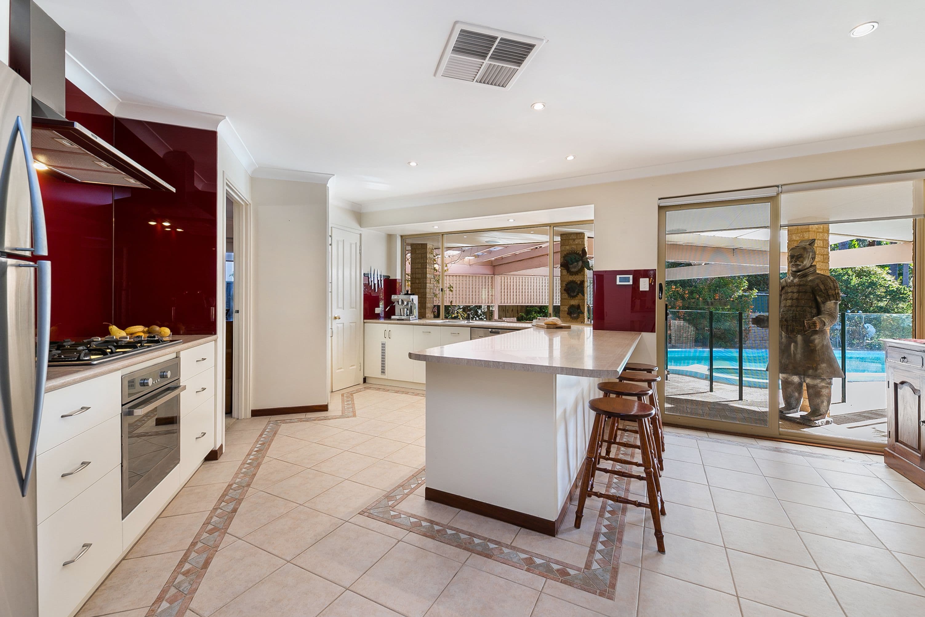 15 Grainger Drive, Mount Claremont WA 6010, Mount Claremont - Thumbnail 4