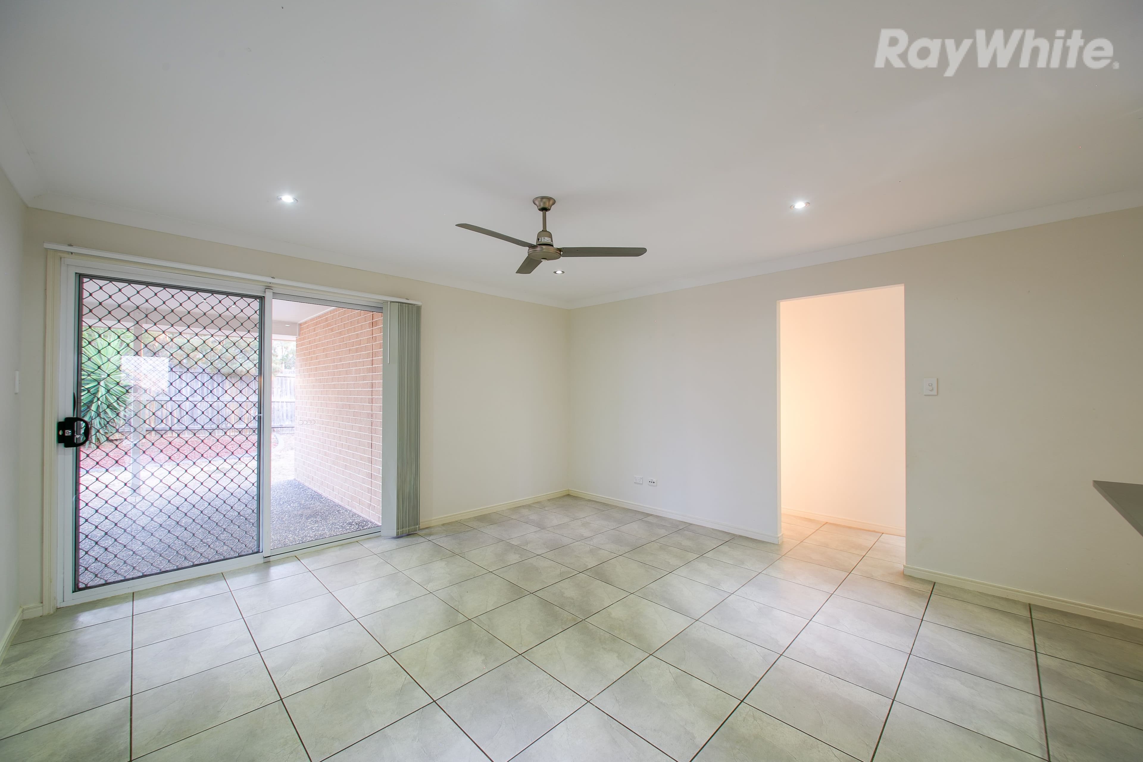 6 Robert Place, Yamanto QLD 4305, Yamanto - Thumbnail 6