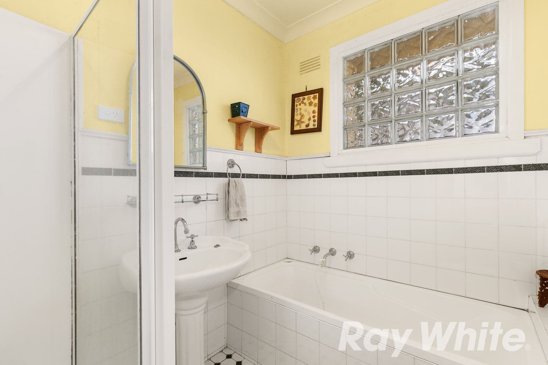 131 Rosanna Road, Rosanna VIC 3084, Rosanna - Thumbnail 7