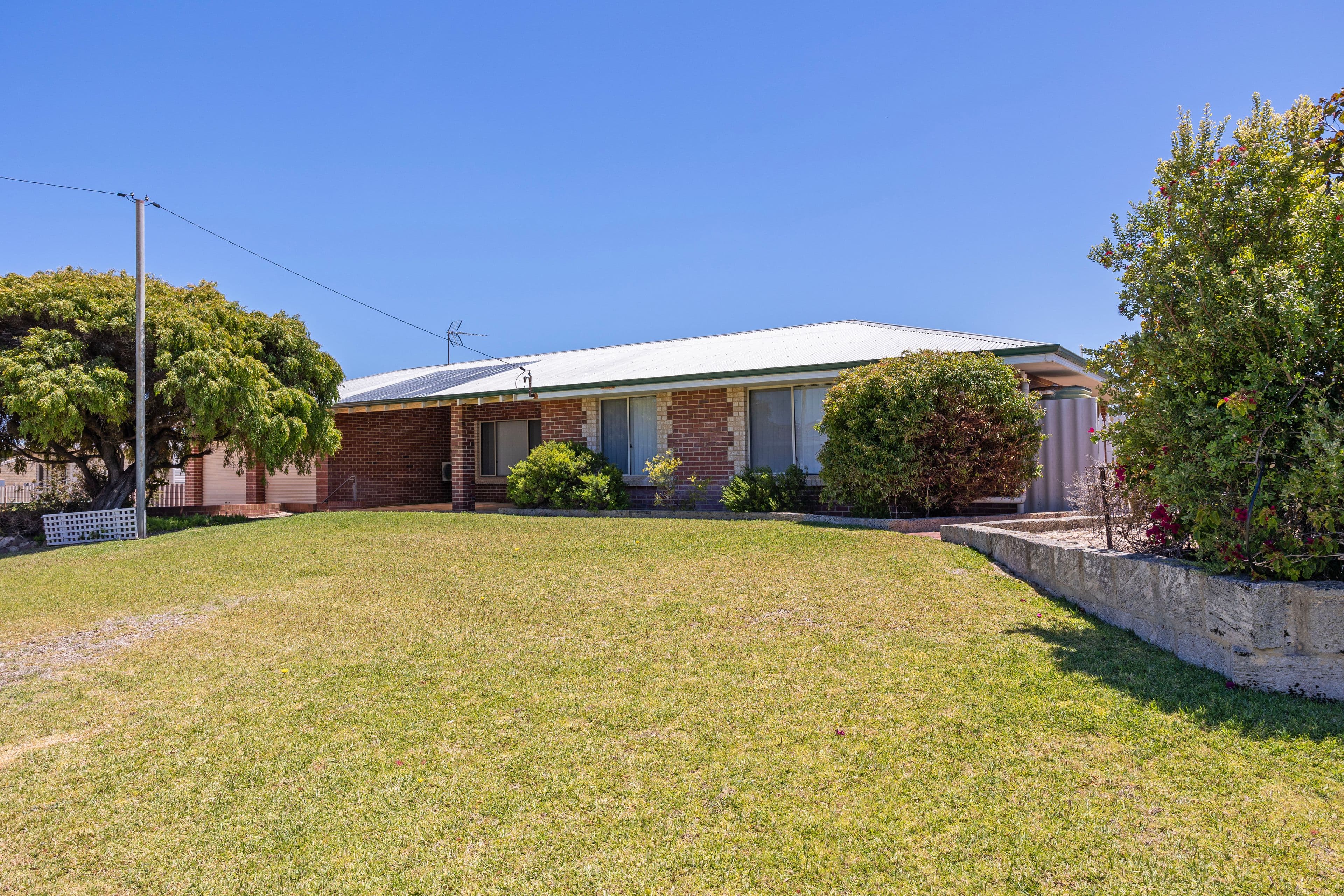 9 Elizabeth Way, Jurien Bay WA 6516, Jurien Bay - Image 1