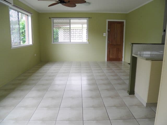 11 Purbeck Place, EDGE HILL QLD 4870, Edge Hill - Thumbnail 4