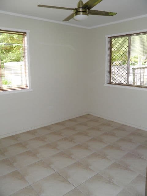 11 Purbeck Place, EDGE HILL QLD 4870, Edge Hill - Thumbnail 6