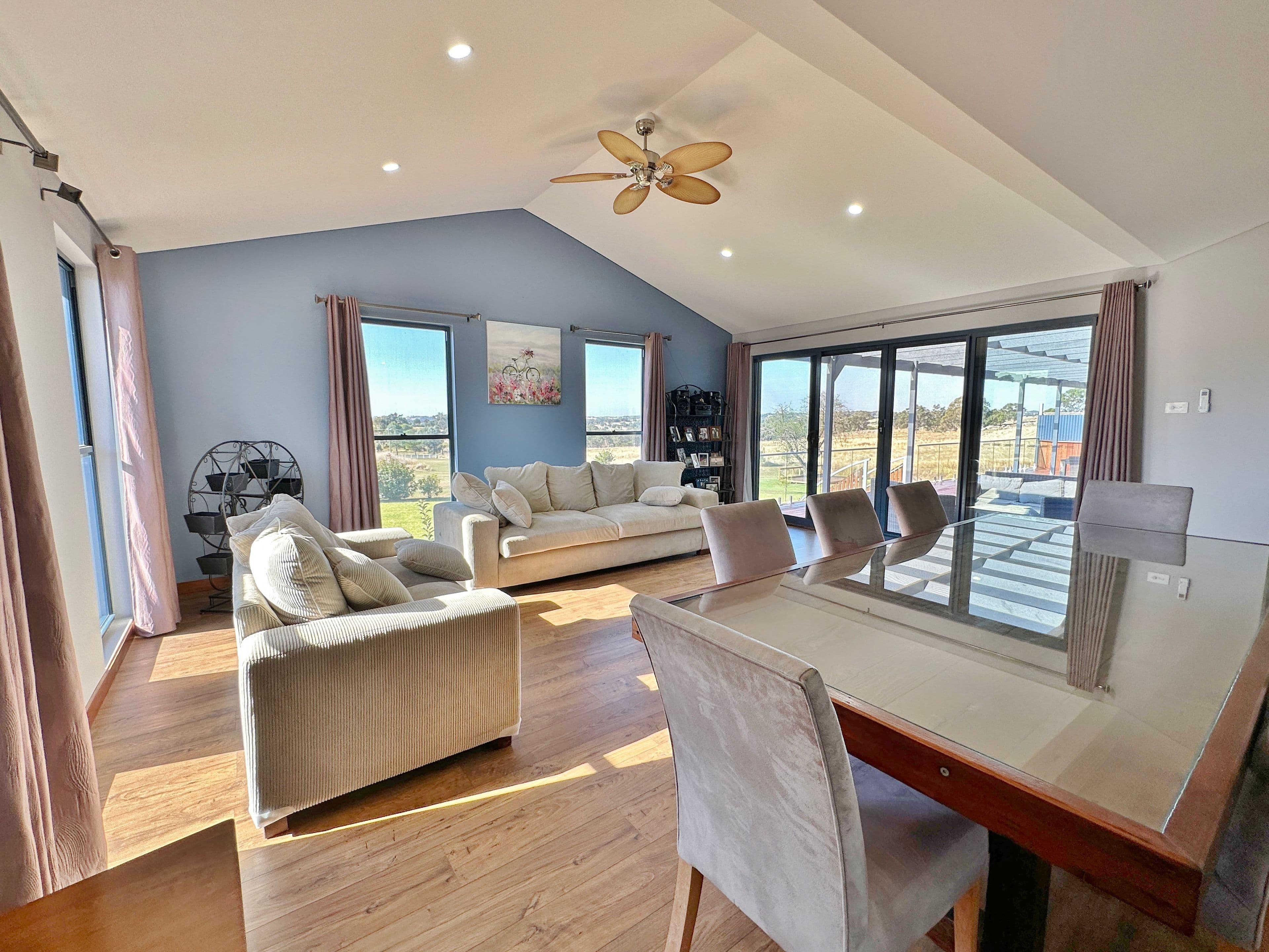 23 Kilmarnock Road, Young NSW 2594, Burrangong - Thumbnail 4