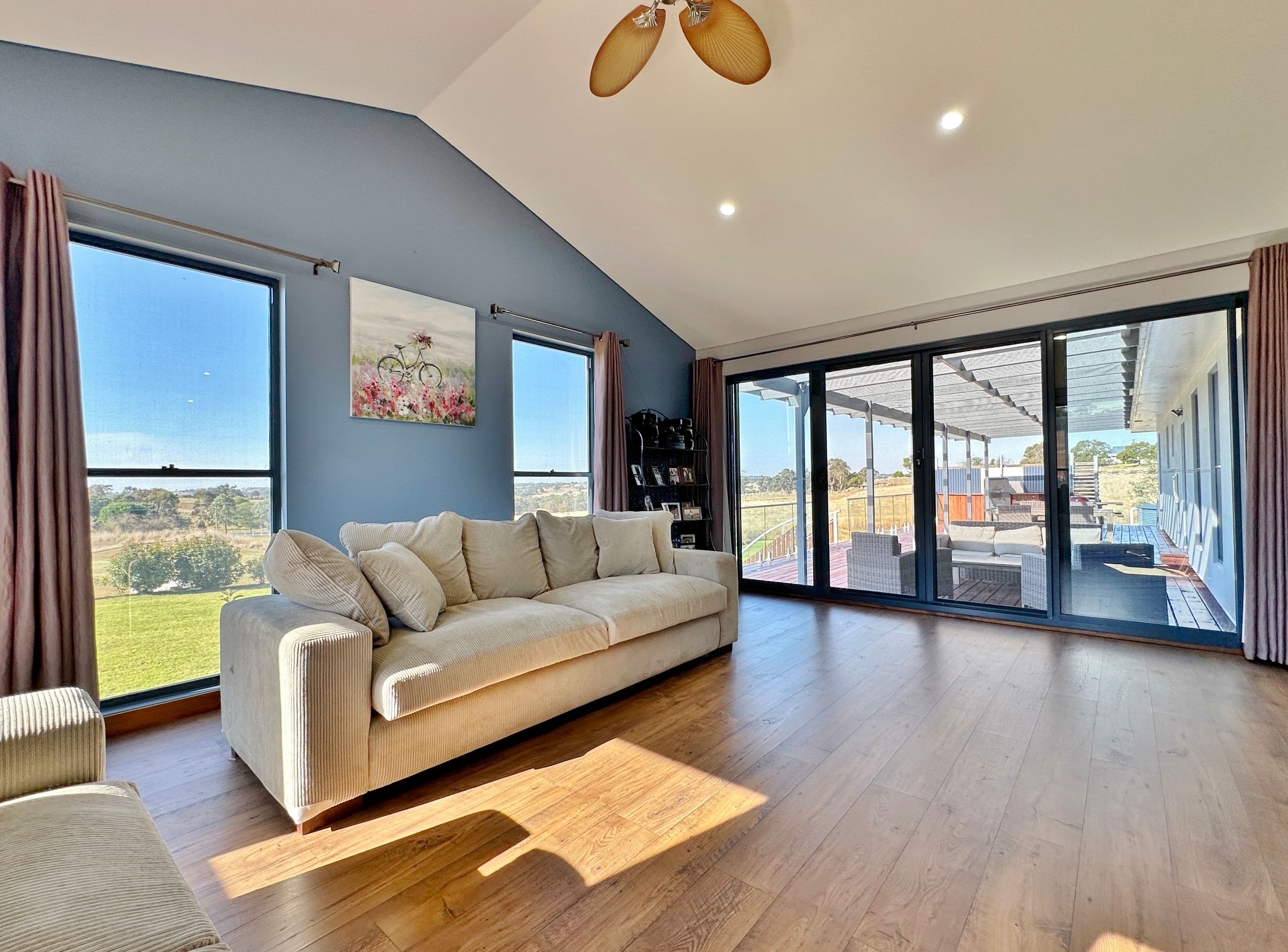 23 Kilmarnock Road, Young NSW 2594, Burrangong - Thumbnail 5