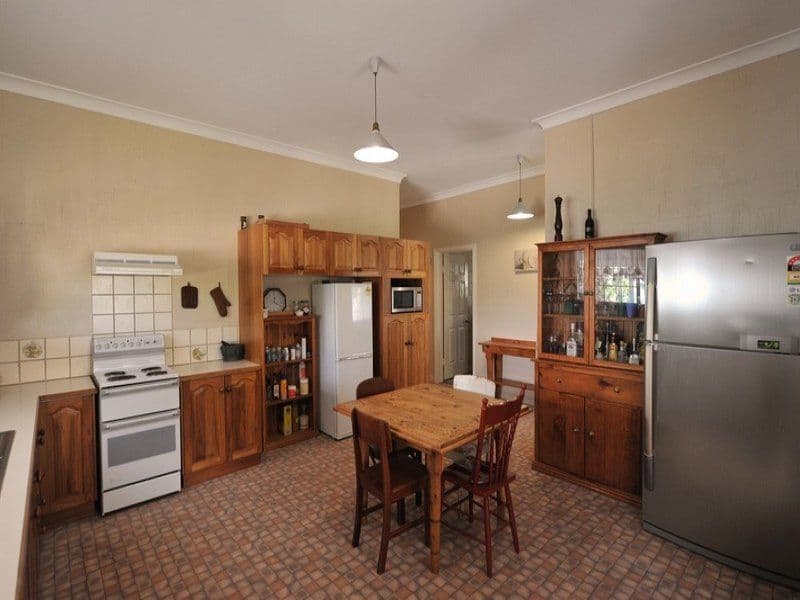 12 Bunkers Hill School Road, WESTBROOK QLD 4350, Westbrook - Thumbnail 4