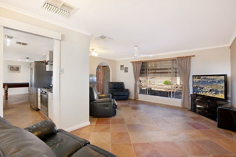 6 Pacific Boulevard, HILLBANK SA 5112, Hillbank - Thumbnail 3