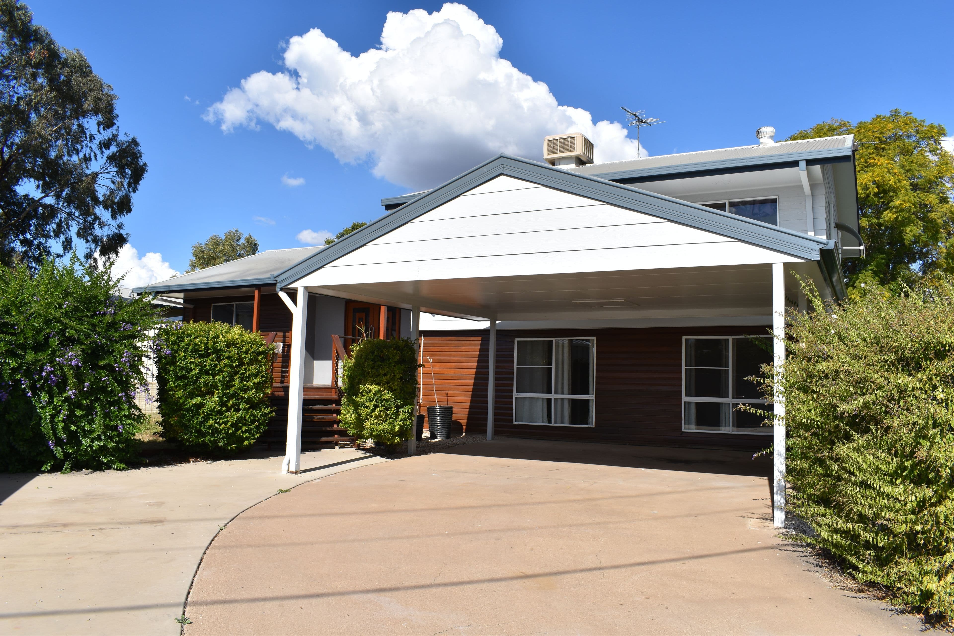 88 Moody Street, Emerald QLD 4720, Emerald - Image 1