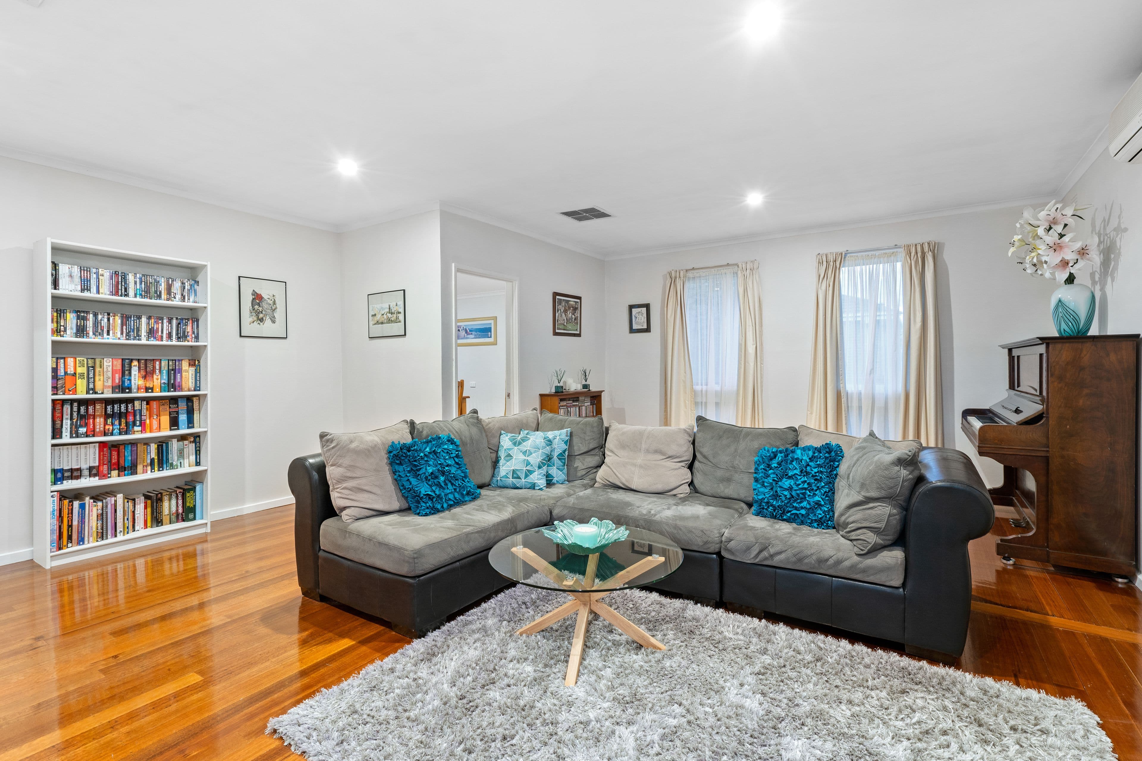 35 Warrenwood Place, Bundoora VIC 3083, Bundoora - Thumbnail 2