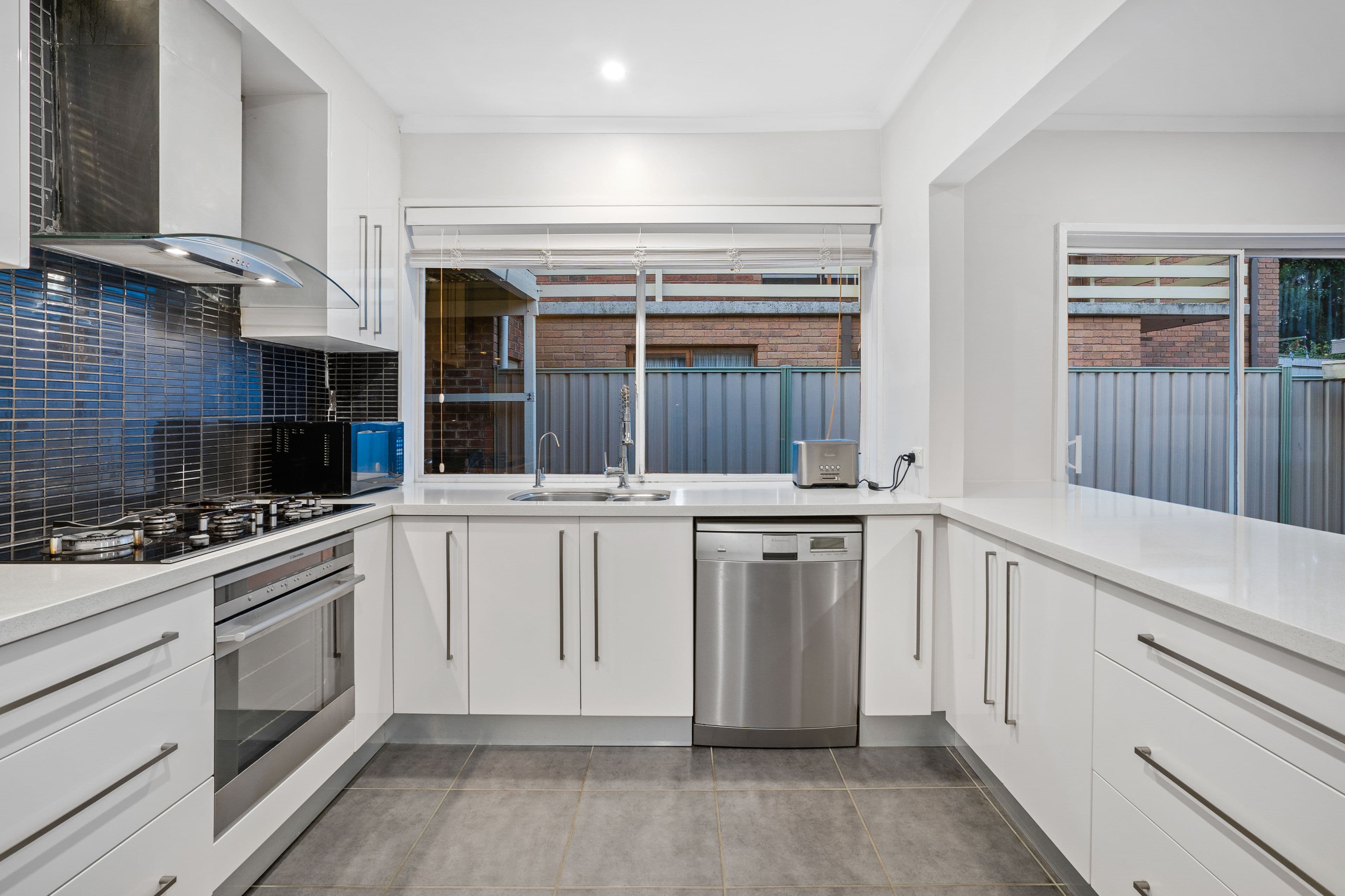 35 Warrenwood Place, Bundoora VIC 3083, Bundoora - Thumbnail 5