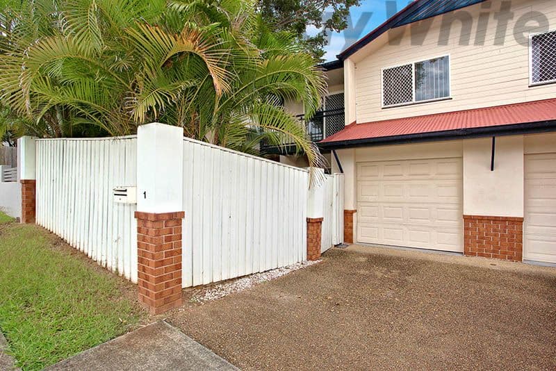7 Stamford Street, YEERONGPILLY QLD 4105, Yeerongpilly - Image 1