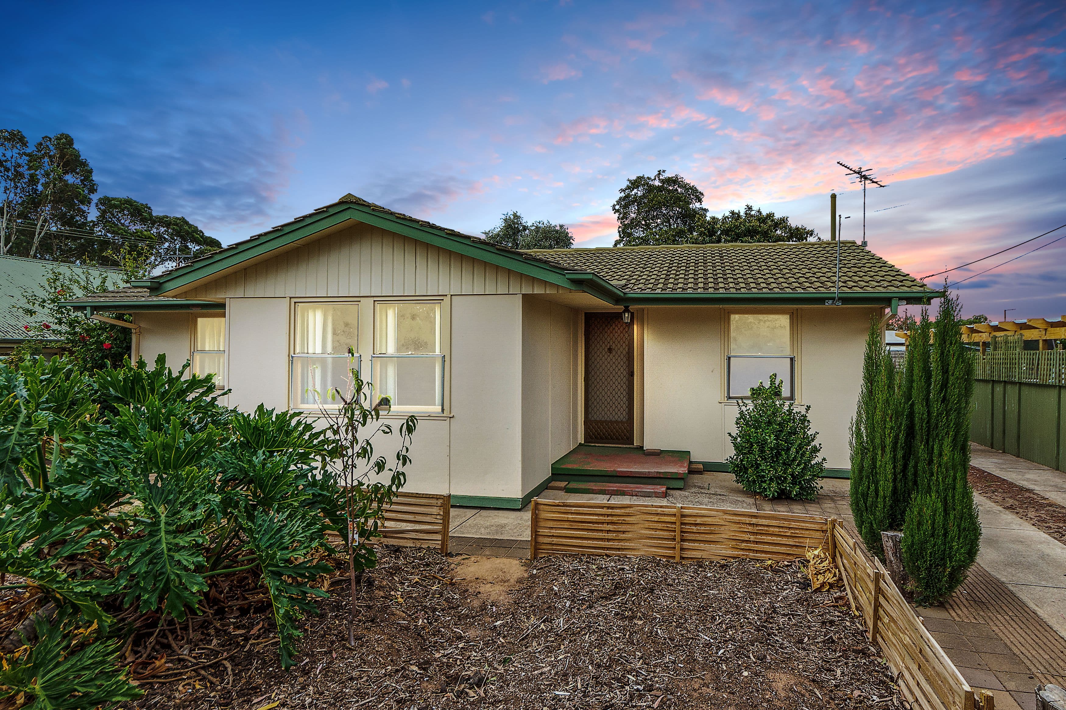 11 Stirling Road, Strathalbyn SA 5255, Strathalbyn - Image 1
