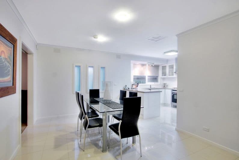 9  Seaton Drive, DINGLEY VILLAGE VIC 3172, Dingley Village - Thumbnail 3