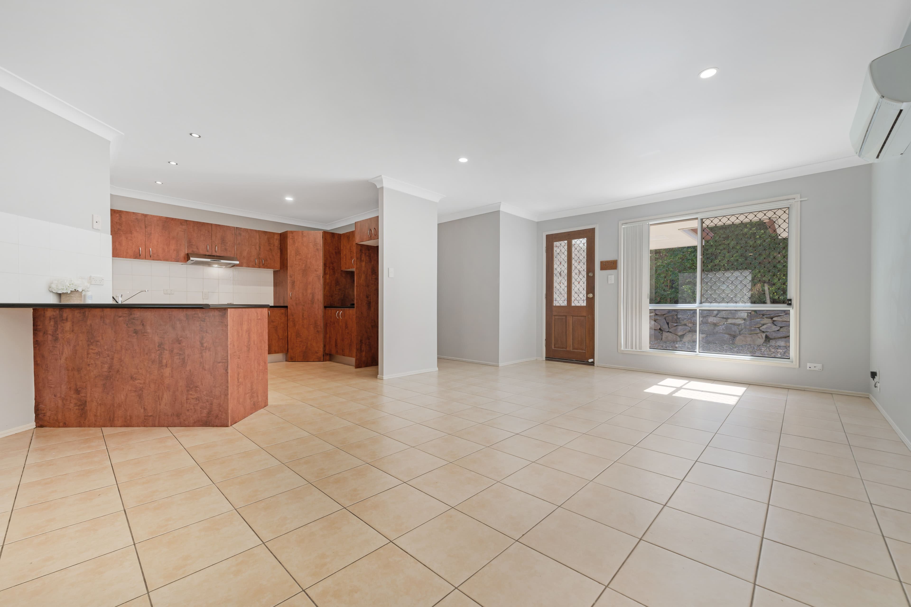 38 Kummara Road, Edens Landing QLD 4207, Edens Landing - Thumbnail 7