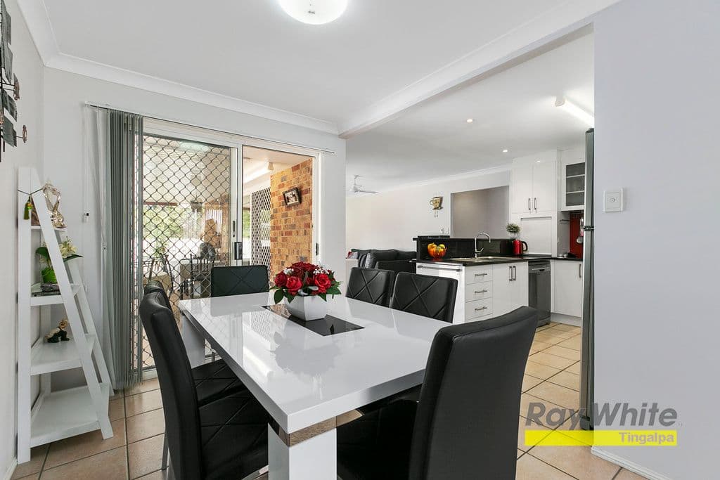 16 Brett Place, Wynnum West QLD 4178, Wynnum West - Thumbnail 2