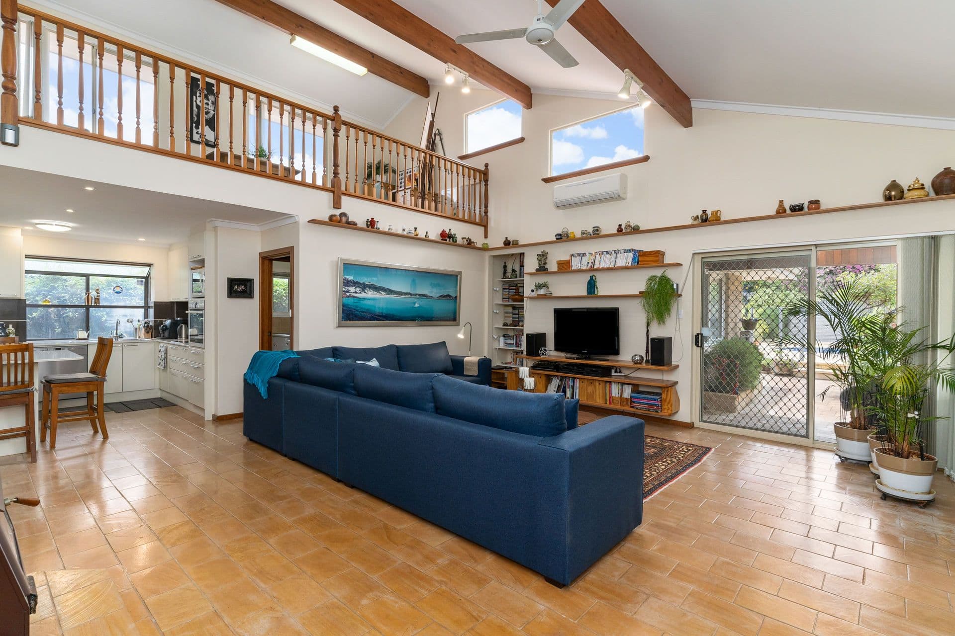 45 Bridgewater Drive, Kallaroo WA 6025, Kallaroo - Thumbnail 5