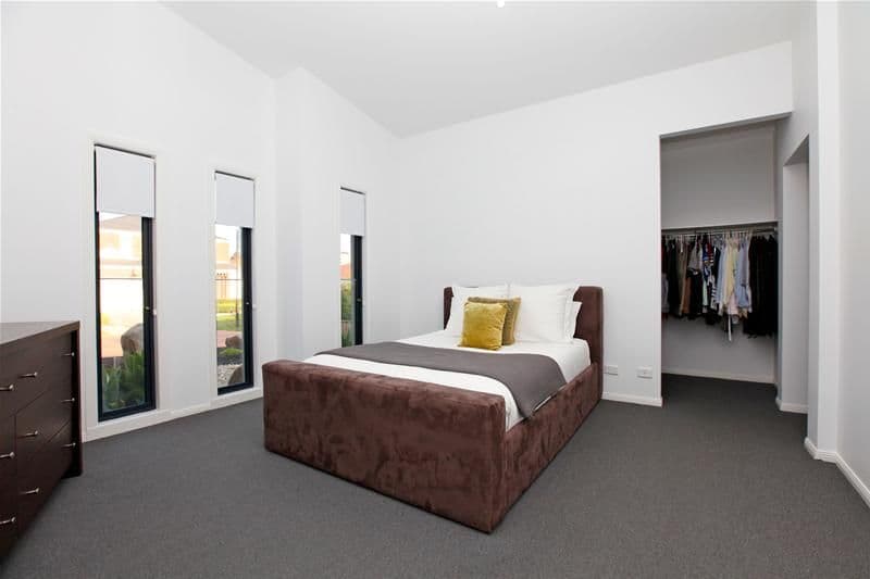 4 Scarlet Drive, BUNDOORA VIC 3083, Bundoora - Thumbnail 3