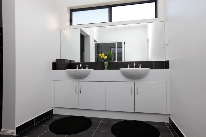 4 Scarlet Drive, BUNDOORA VIC 3083, Bundoora - Thumbnail 8
