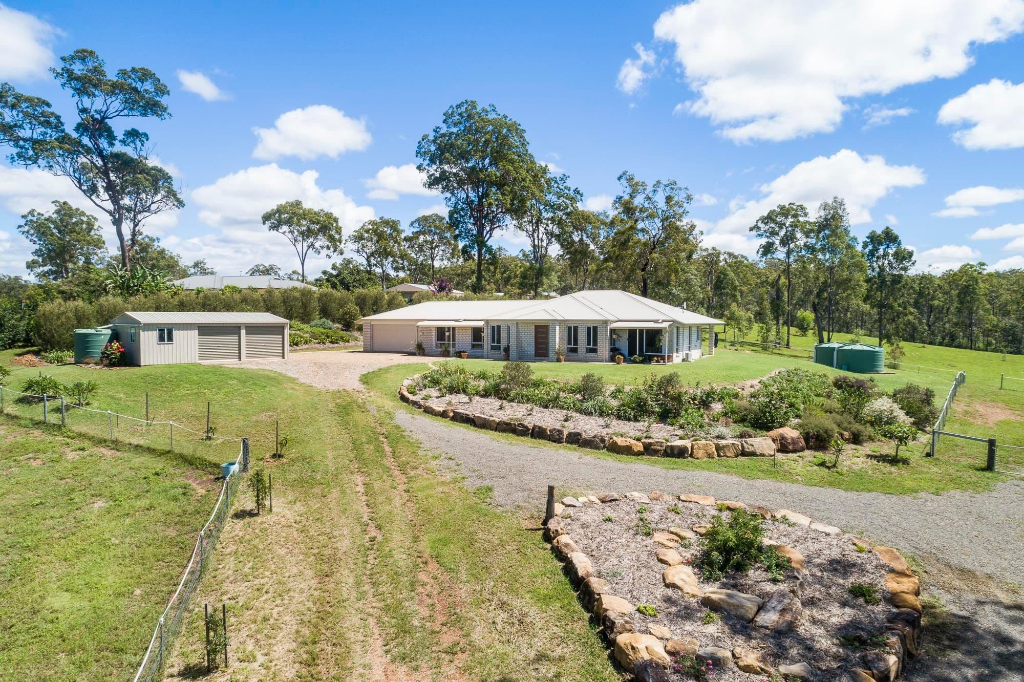 37 Essex Court, Mount Hallen QLD 4312, Mount Hallen - Thumbnail 4