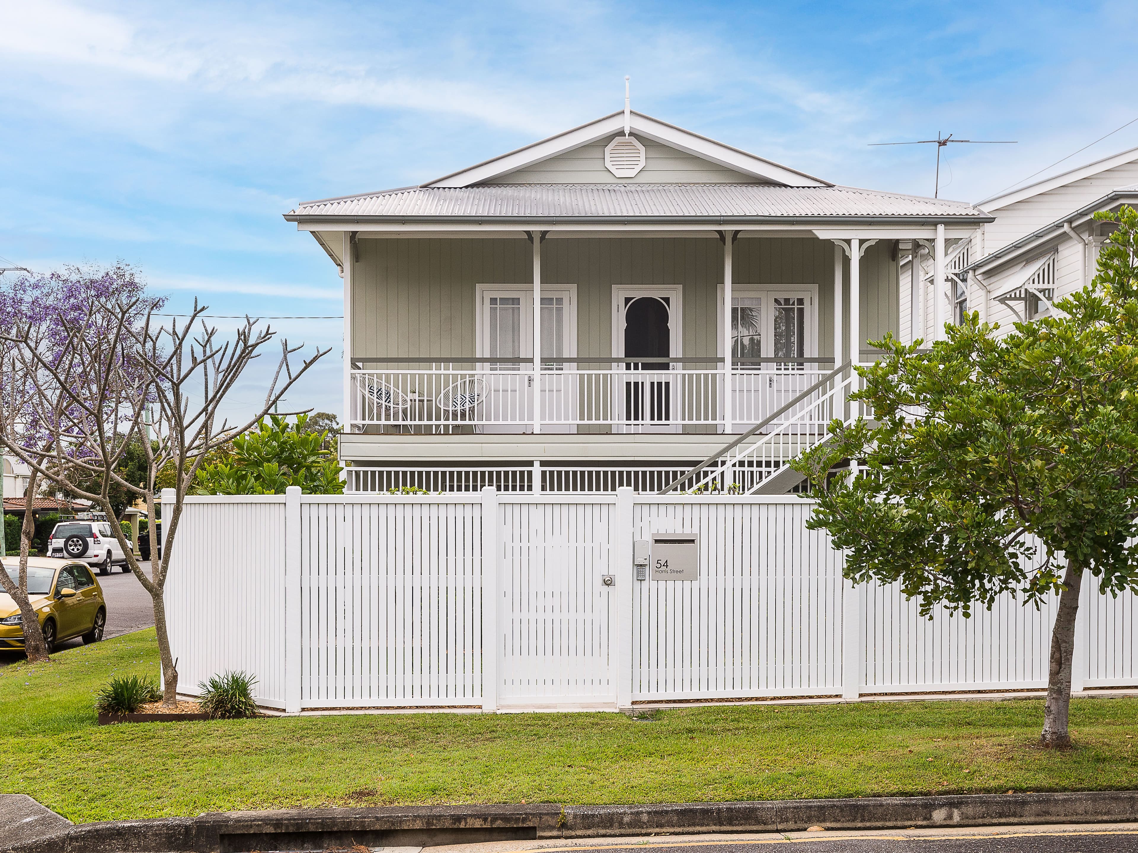 54 Harris Street, Hawthorne QLD 4171, Hawthorne - Thumbnail 2
