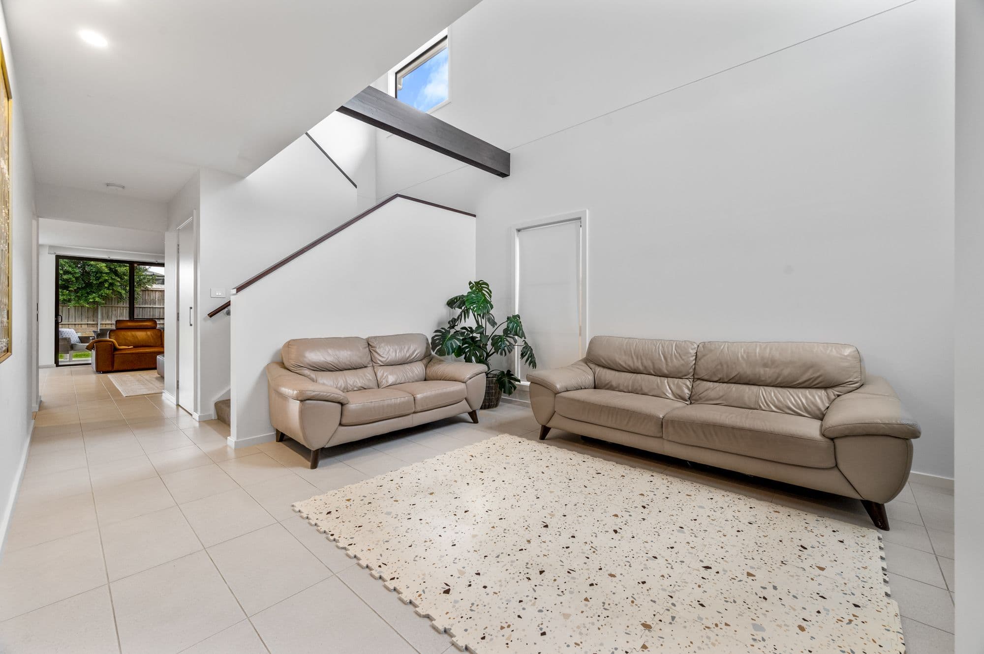 37 Ballandean Boulevard, GLEDSWOOD HILLS NSW 2557, Gledswood Hills - Thumbnail 2