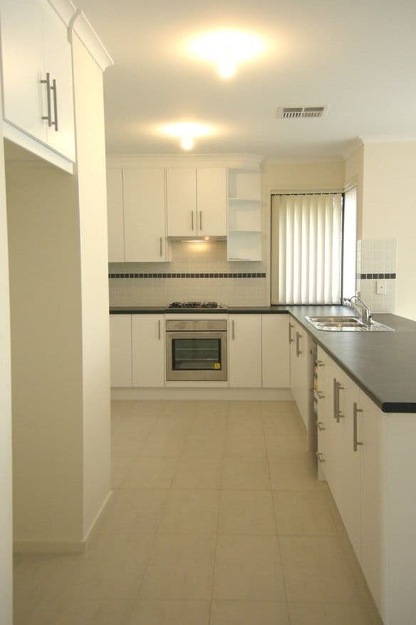 14 Admiralty Circuit ( PLAYFORD WATERS ), SMITHFIELD SA 5114, Smithfield - Thumbnail 2