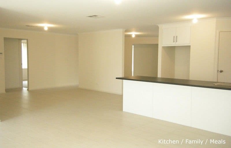 14 Admiralty Circuit ( PLAYFORD WATERS ), SMITHFIELD SA 5114, Smithfield - Thumbnail 4