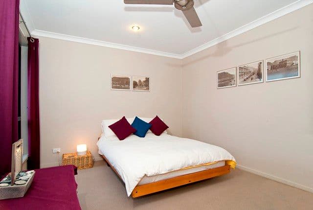 7 Lindesay Street, CALOUNDRA QLD 4551, Caloundra West - Thumbnail 2