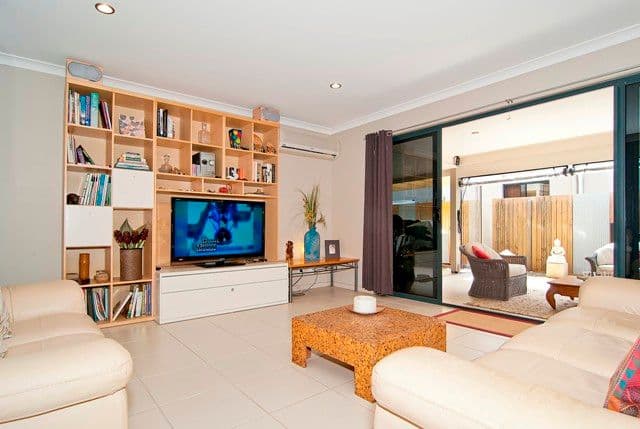 7 Lindesay Street, CALOUNDRA QLD 4551, Caloundra West - Thumbnail 4