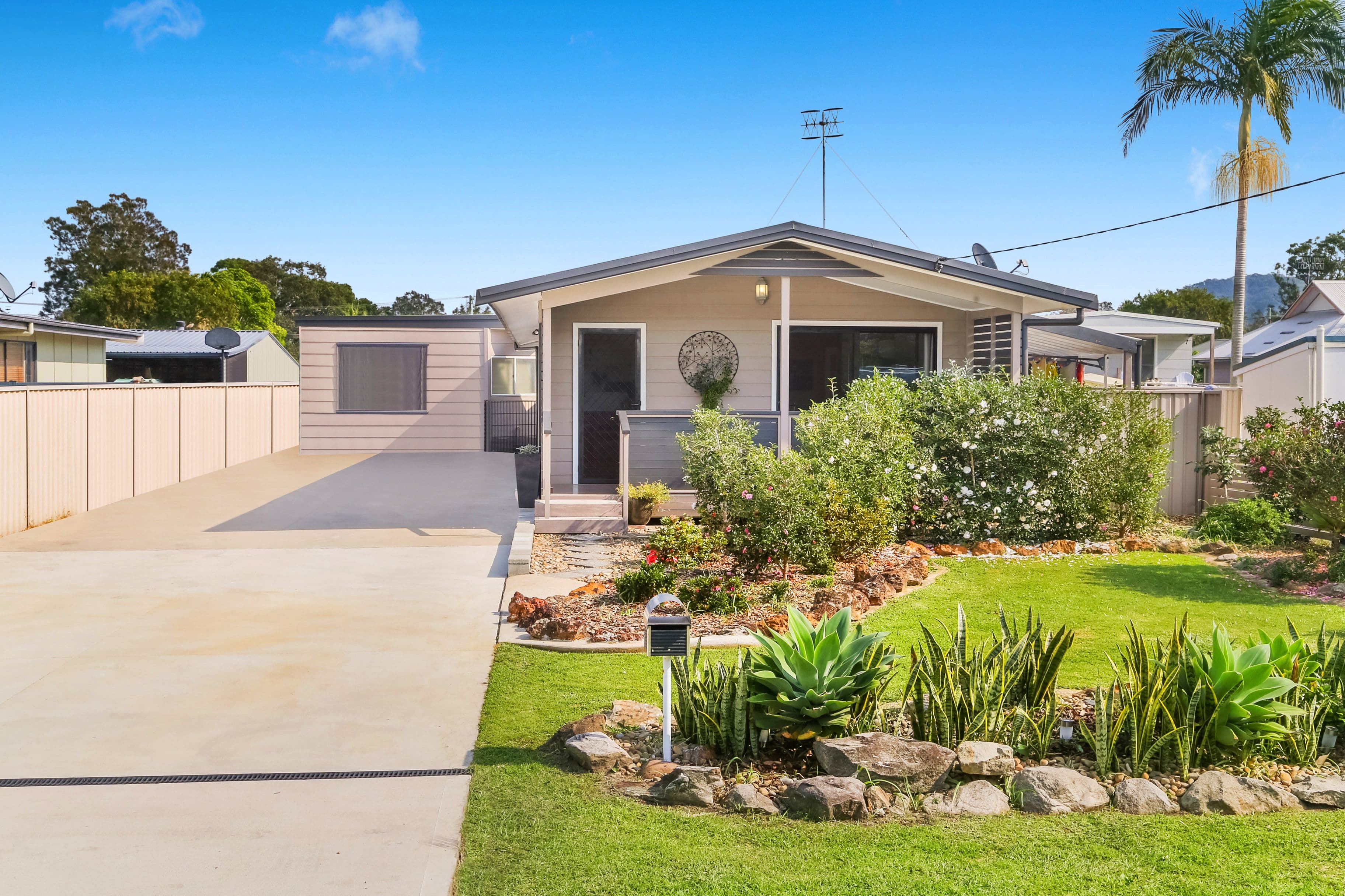 14 Restella Avenue, Davistown - Image 1