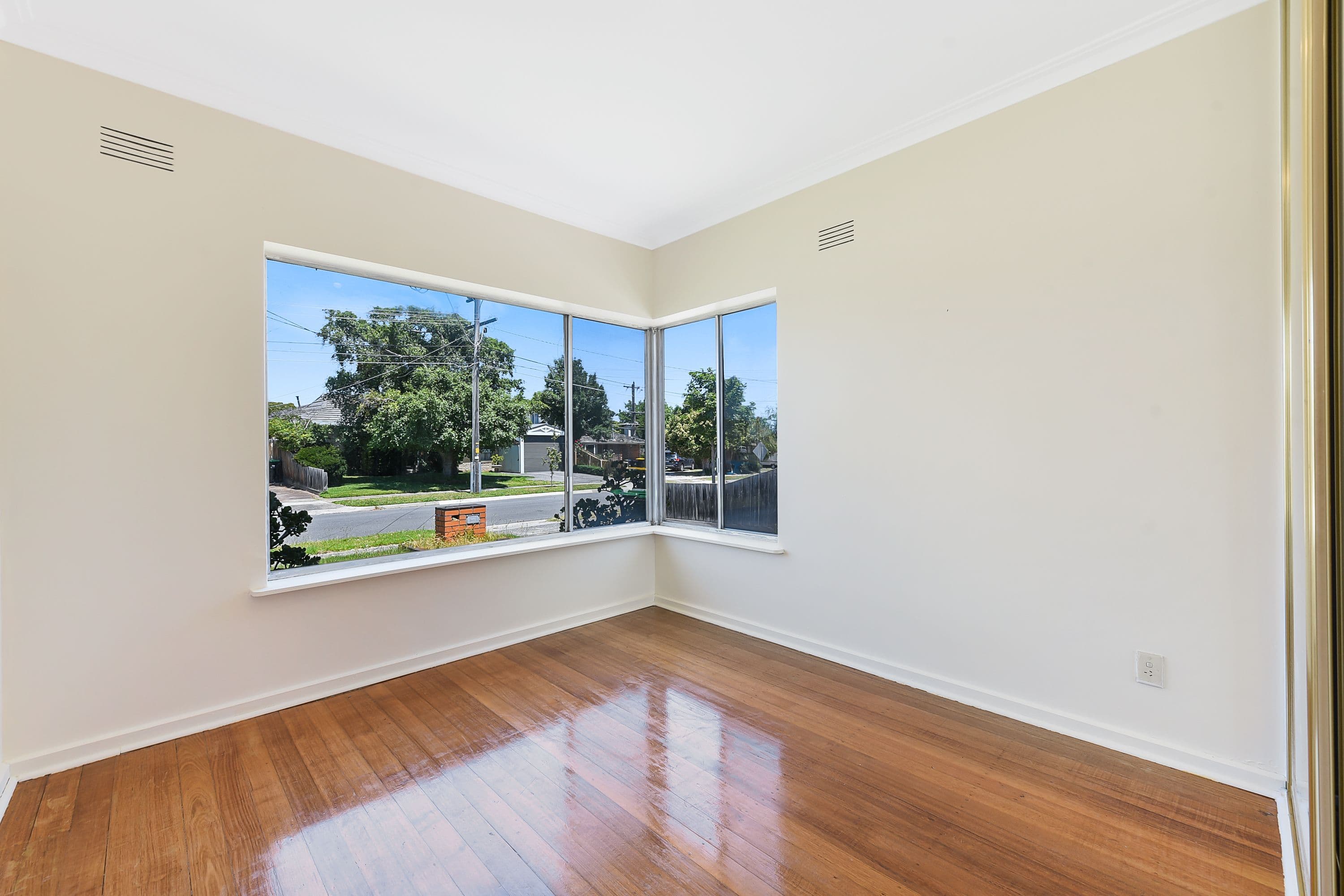 25 Kuringgai Crescent, Noble Park VIC 3174, Noble Park - Thumbnail 2