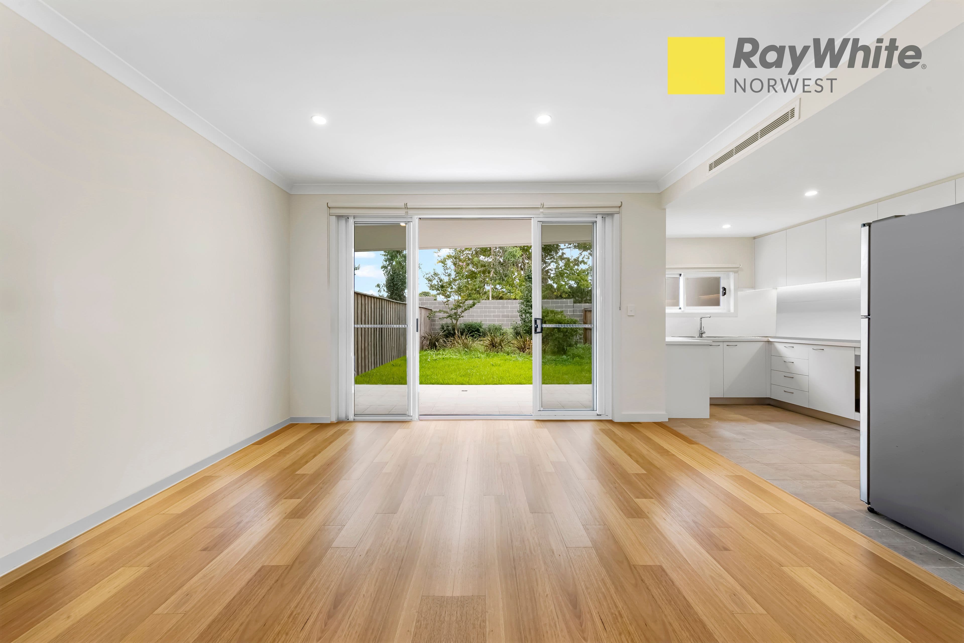 9 Chloe Circuit, NORWEST NSW 2153, Norwest - Thumbnail 2