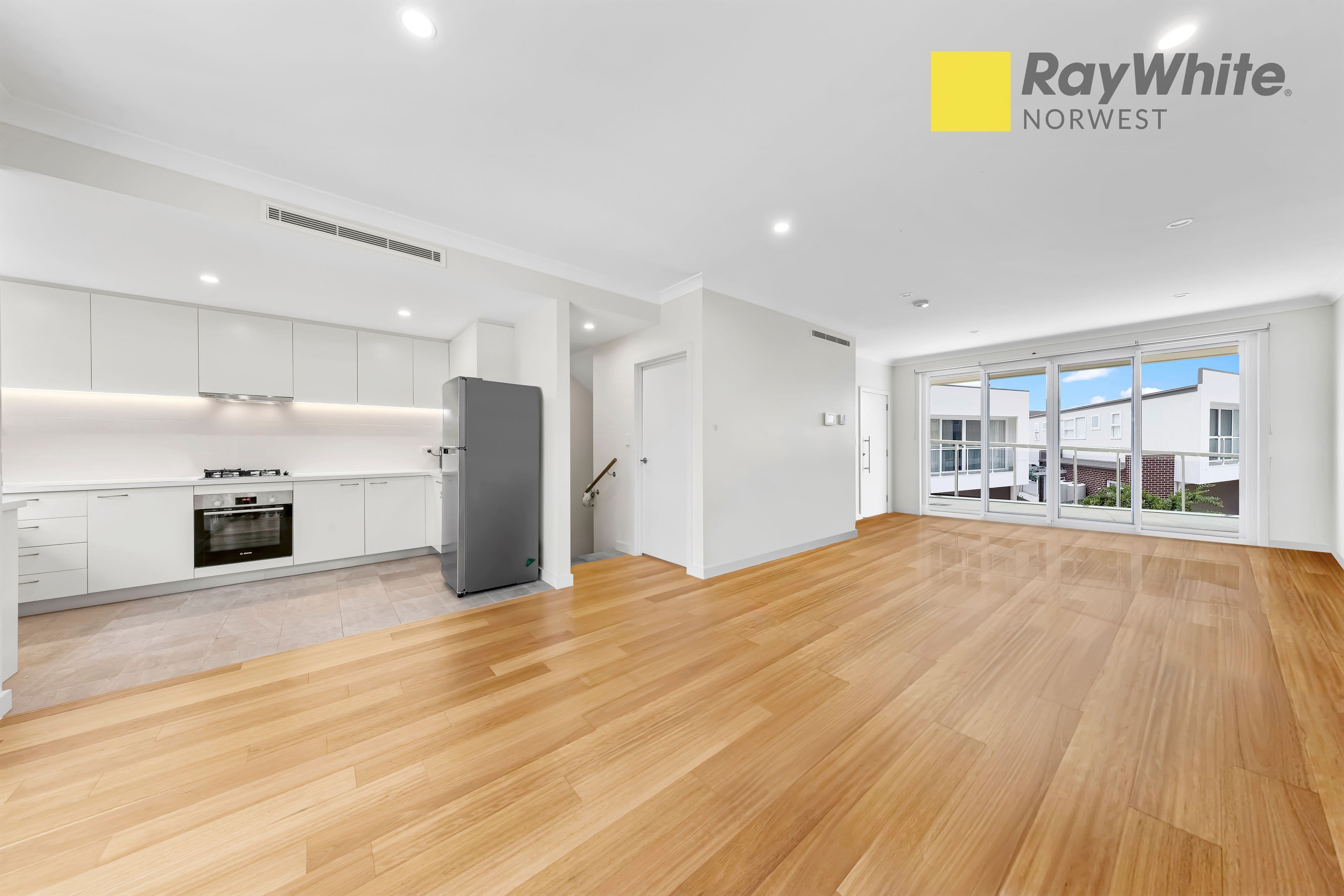 9 Chloe Circuit, NORWEST NSW 2153, Norwest - Thumbnail 3