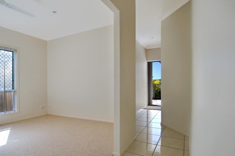 6 Griffin Crescent, CALOUNDRA WEST QLD 4551, Caloundra West - Thumbnail 4