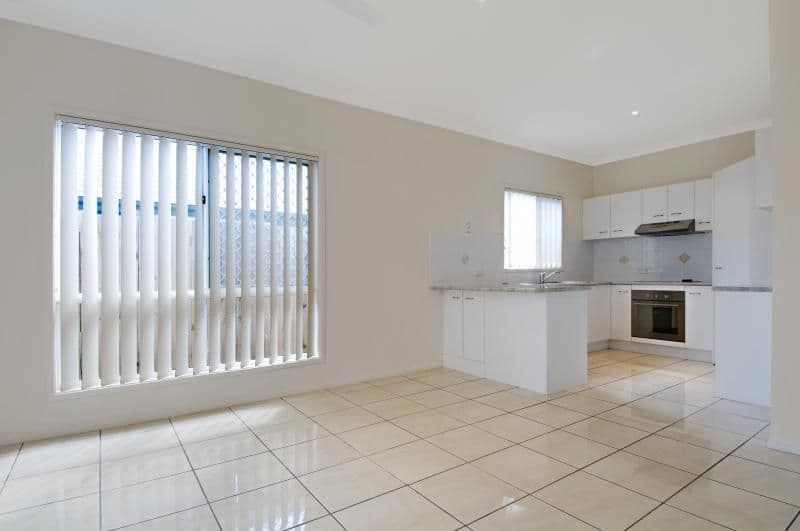 6 Griffin Crescent, CALOUNDRA WEST QLD 4551, Caloundra West - Thumbnail 5