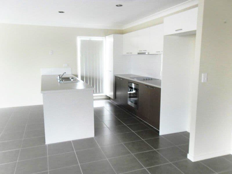 40 Beach Oak Drive, Mount Low QLD 4818, Mount Low - Thumbnail 3