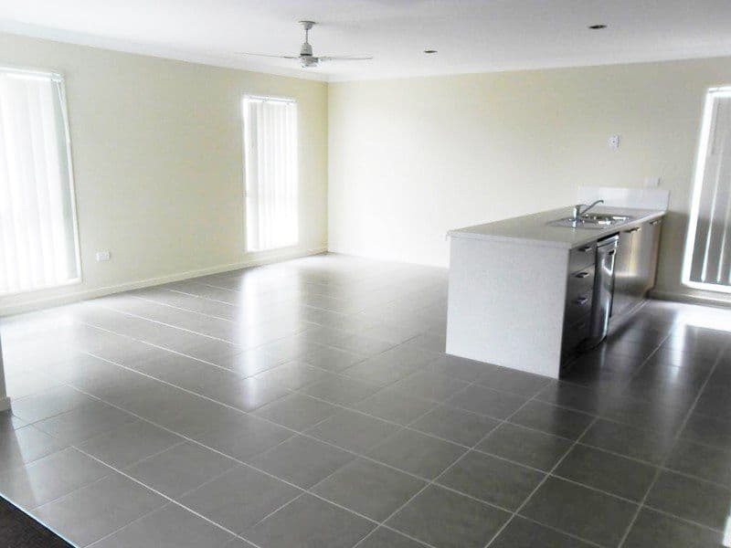 40 Beach Oak Drive, Mount Low QLD 4818, Mount Low - Thumbnail 4