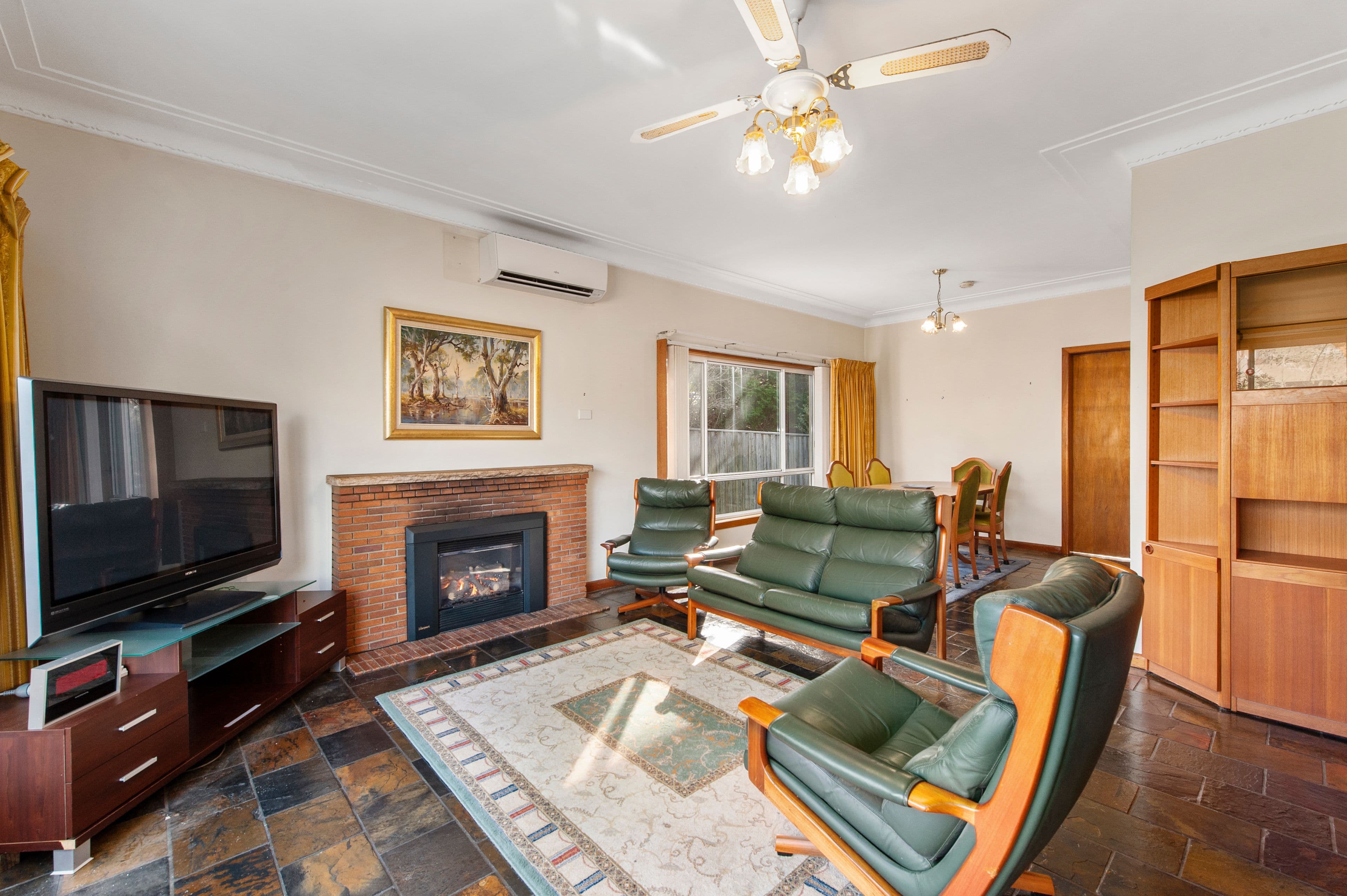 15 High Street, Mount Kuring-Gai - Thumbnail 3