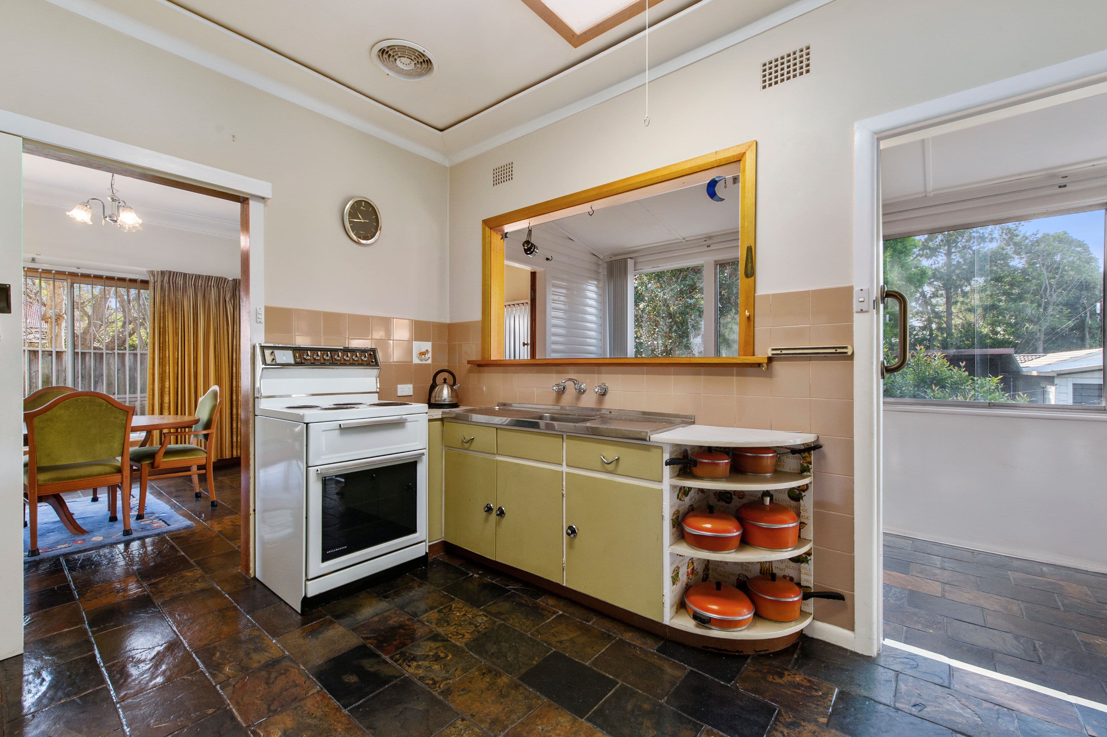 15 High Street, Mount Kuring-Gai - Thumbnail 4