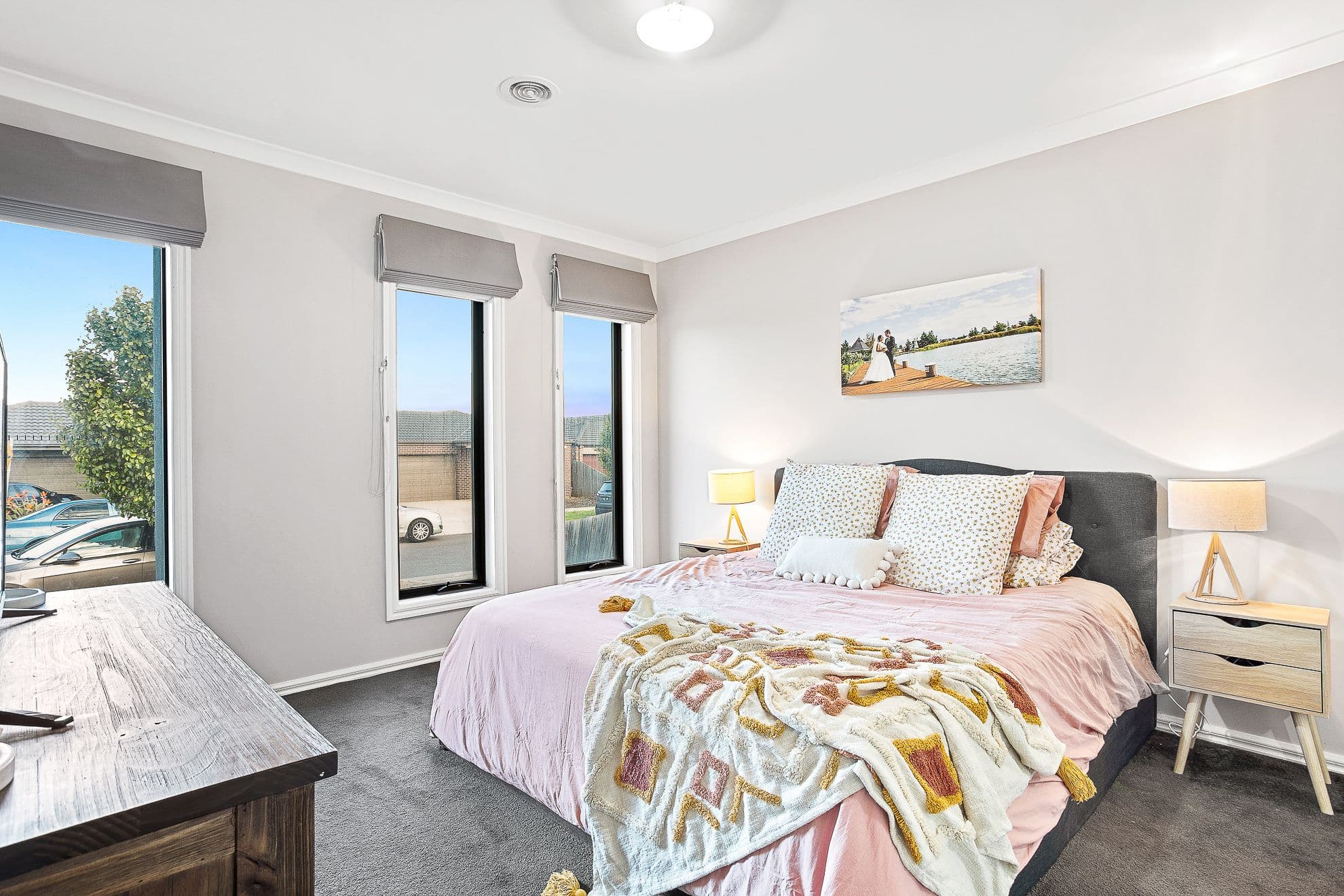 19 Phoenix Grove, FRASER RISE VIC 3336, Fraser Rise - Thumbnail 4