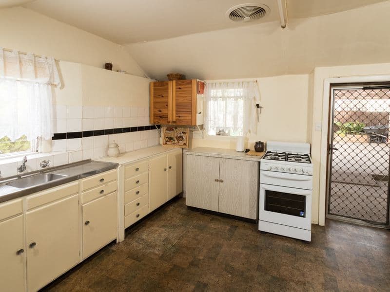 71 Murchison Road, Rushworth VIC 3612, Rushworth - Thumbnail 2