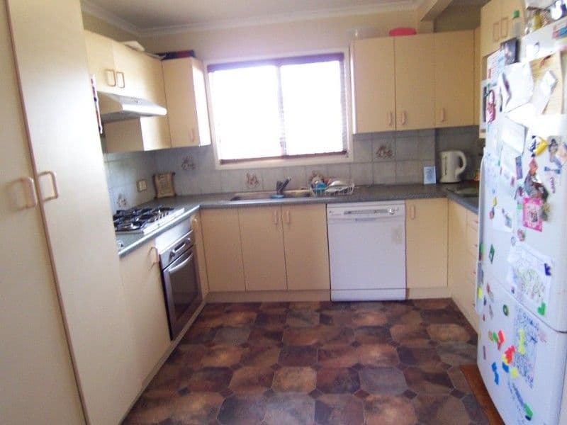 31 Knight Street, ROCHEDALE SOUTH QLD 4123, Rochedale South - Thumbnail 6