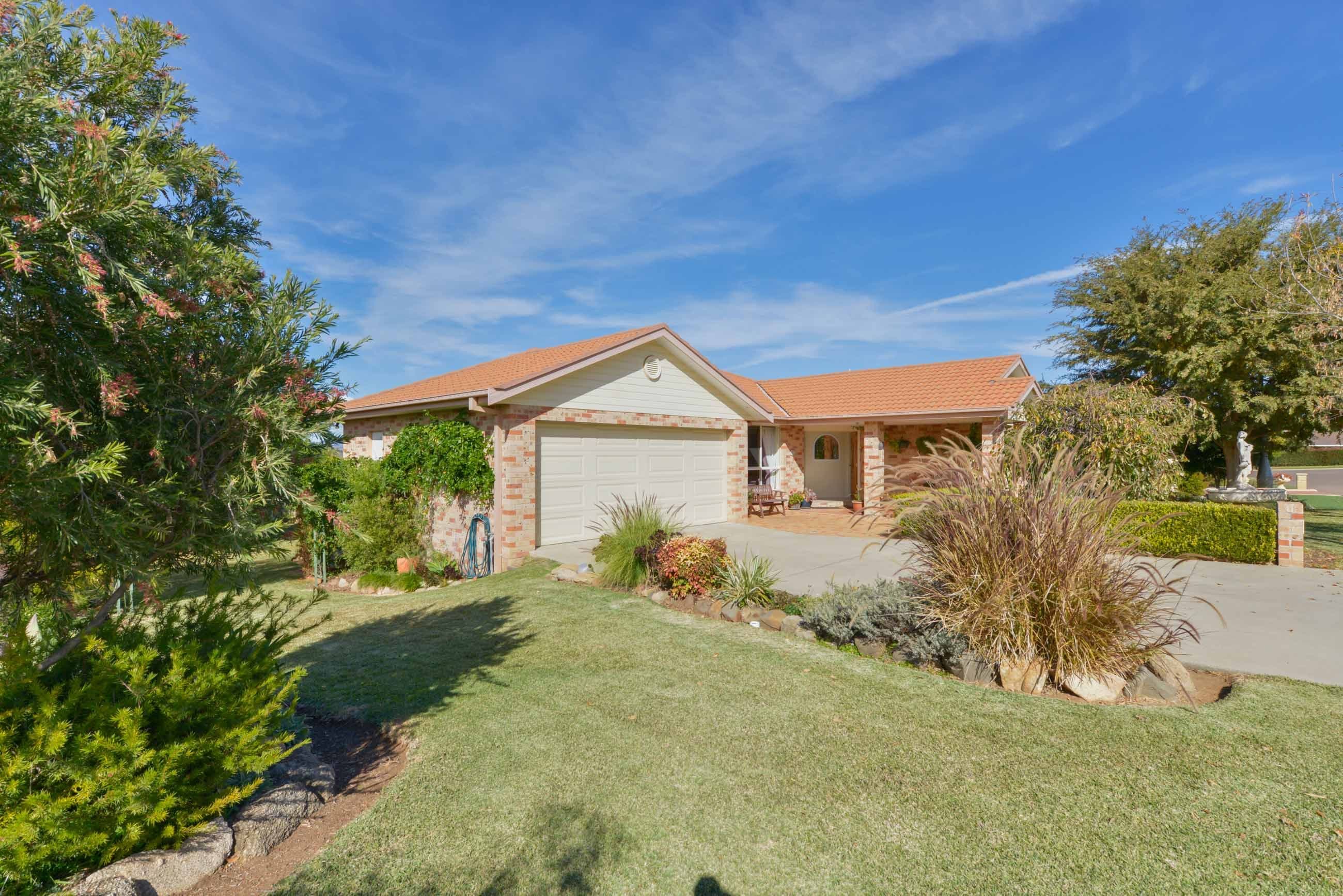 6 Stratford Place, Tamworth NSW 2340, Tamworth - Image 1