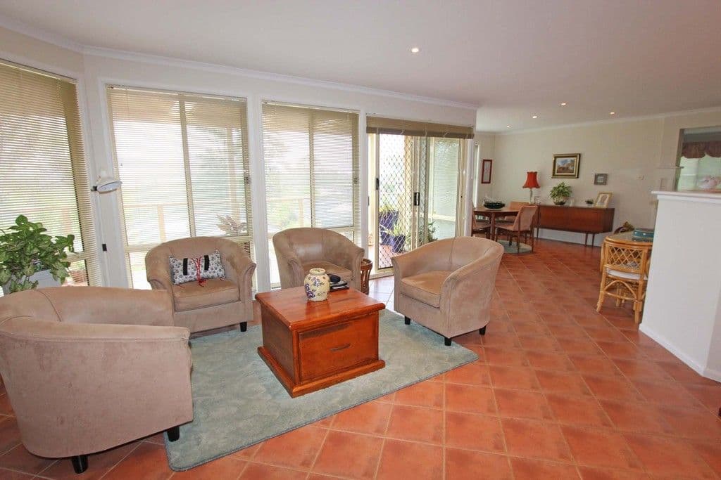 2 Sycamore Close, SPRINGFIELD NSW 2250, Springfield - Thumbnail 5