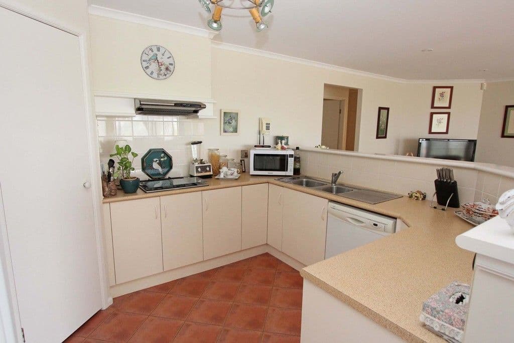 2 Sycamore Close, SPRINGFIELD NSW 2250, Springfield - Thumbnail 7
