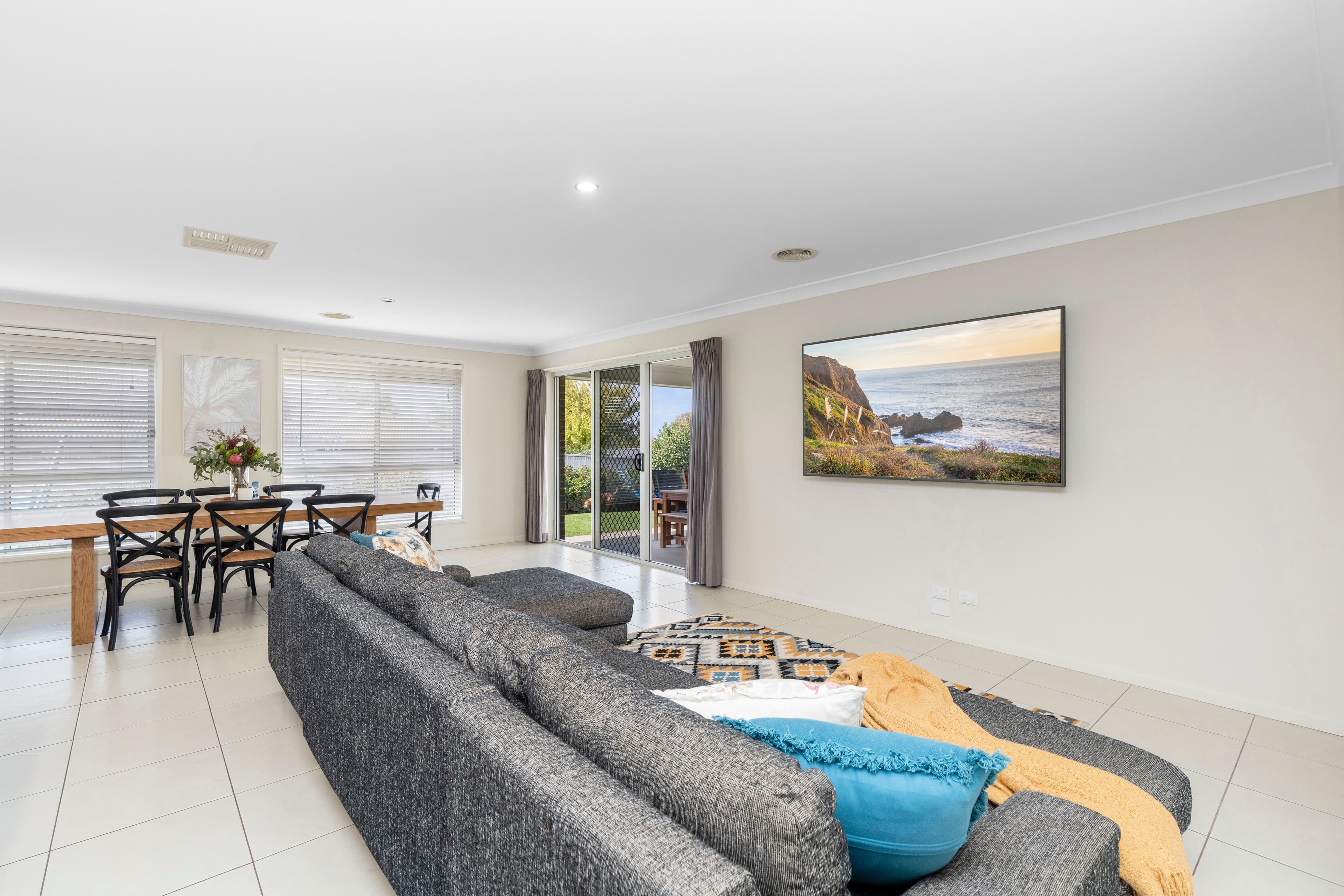 3 Tahara Crescent, Estella NSW 2650, Estella - Thumbnail 5