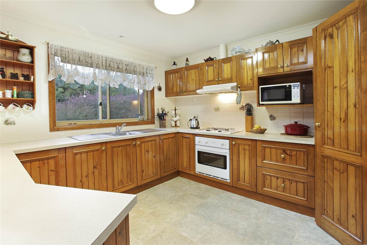 19 Lennox Court, Drysdale VIC 3222, Drysdale - Thumbnail 2