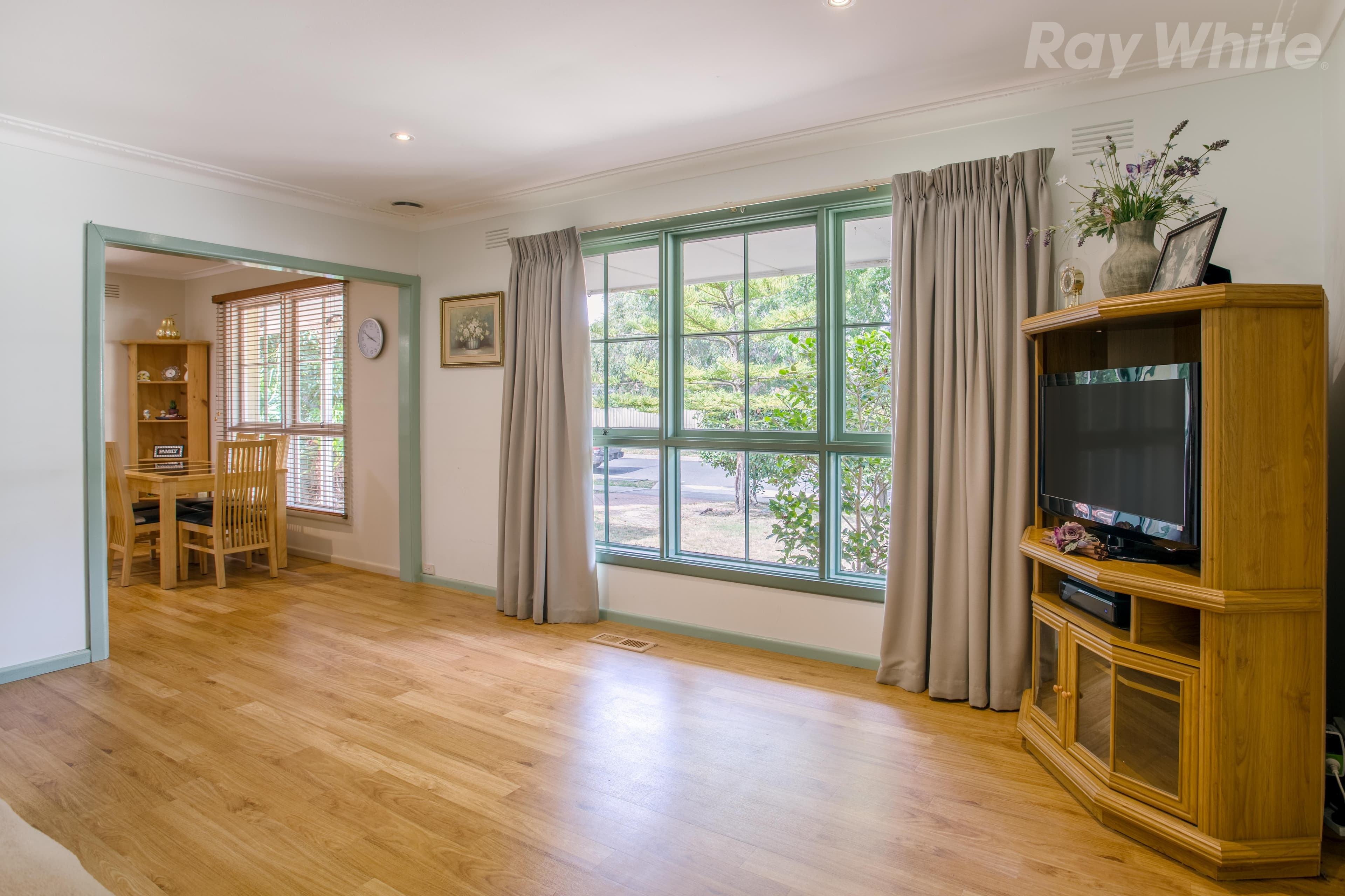45 Jacqueline Road, Bundoora VIC 3083, Bundoora - Thumbnail 2