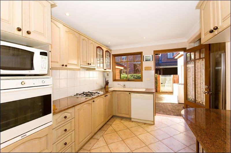 15 Woonona Avenue, WAHROONGA NSW 2076, Wahroonga - Thumbnail 2