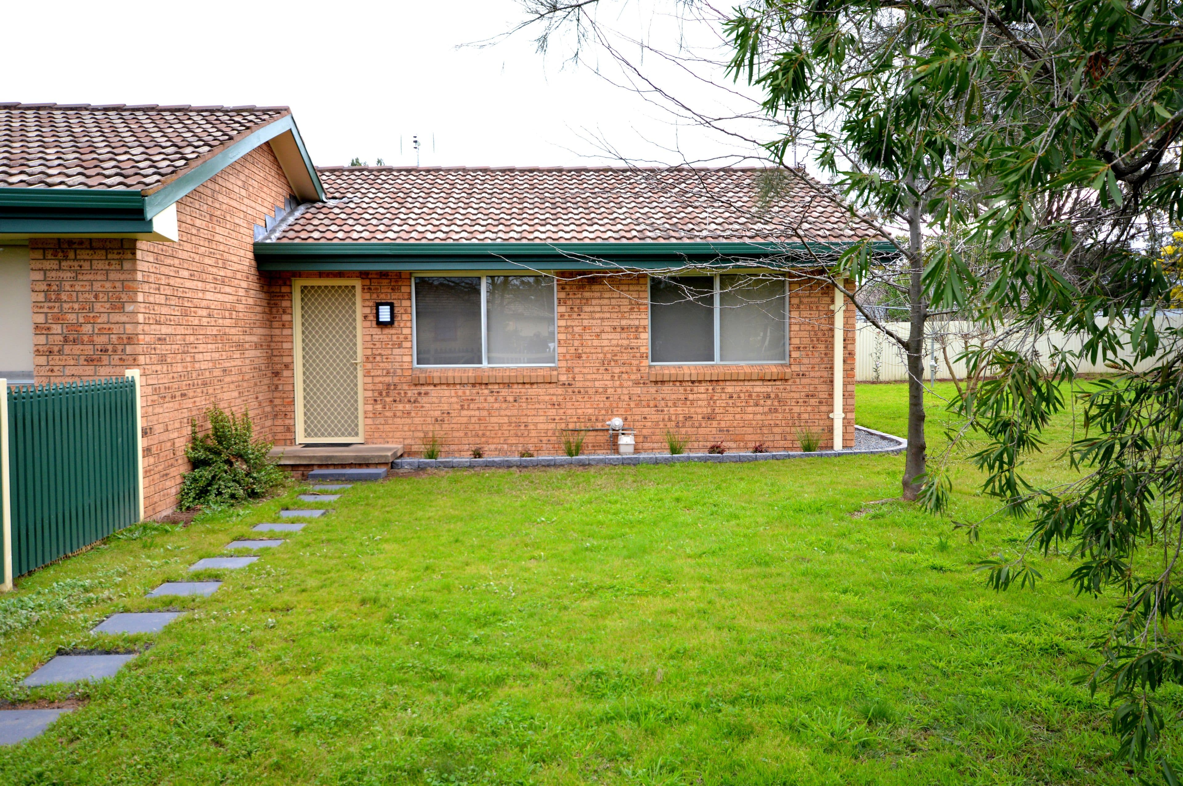 6 Cooyal Street, Cowra - Image 1